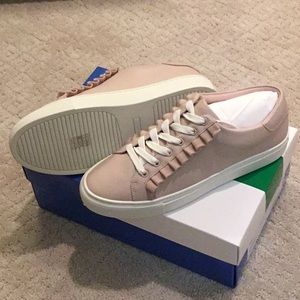 NEW Tory Sport Ruffle Sneaker Sz 8